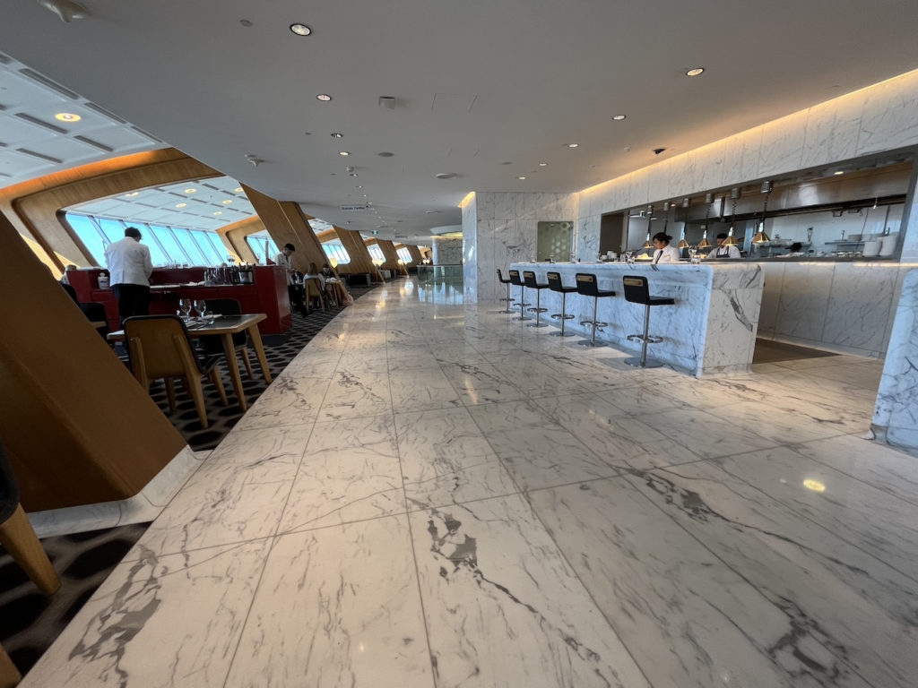 Qantas First Lounge Bar