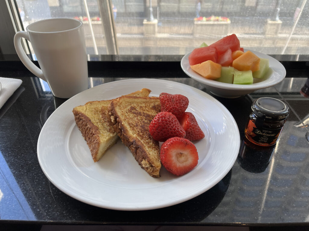 InterContinental Chicago Magnificent Mile Breakfast