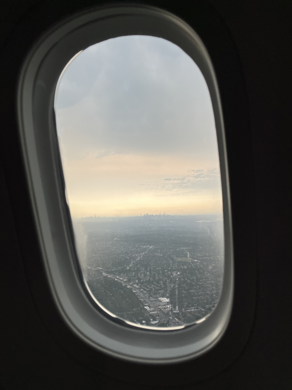 review-qantas-sydney-to-new-york-jfk-business-class-points-brotherhood