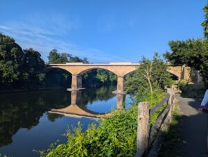 The bike path on the Dordogne in the morning