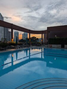 Rooftop pool at sunset — Holiday Inn Atrium Singapore review 2026