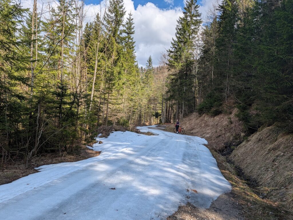From Achenkirch to Tegernsee the path was covered in snow
