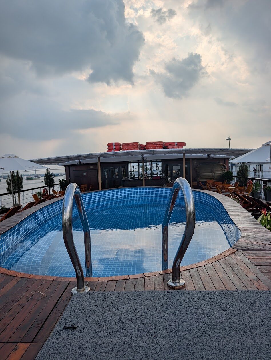 Small plunge pool on La Marguerite's sun deck